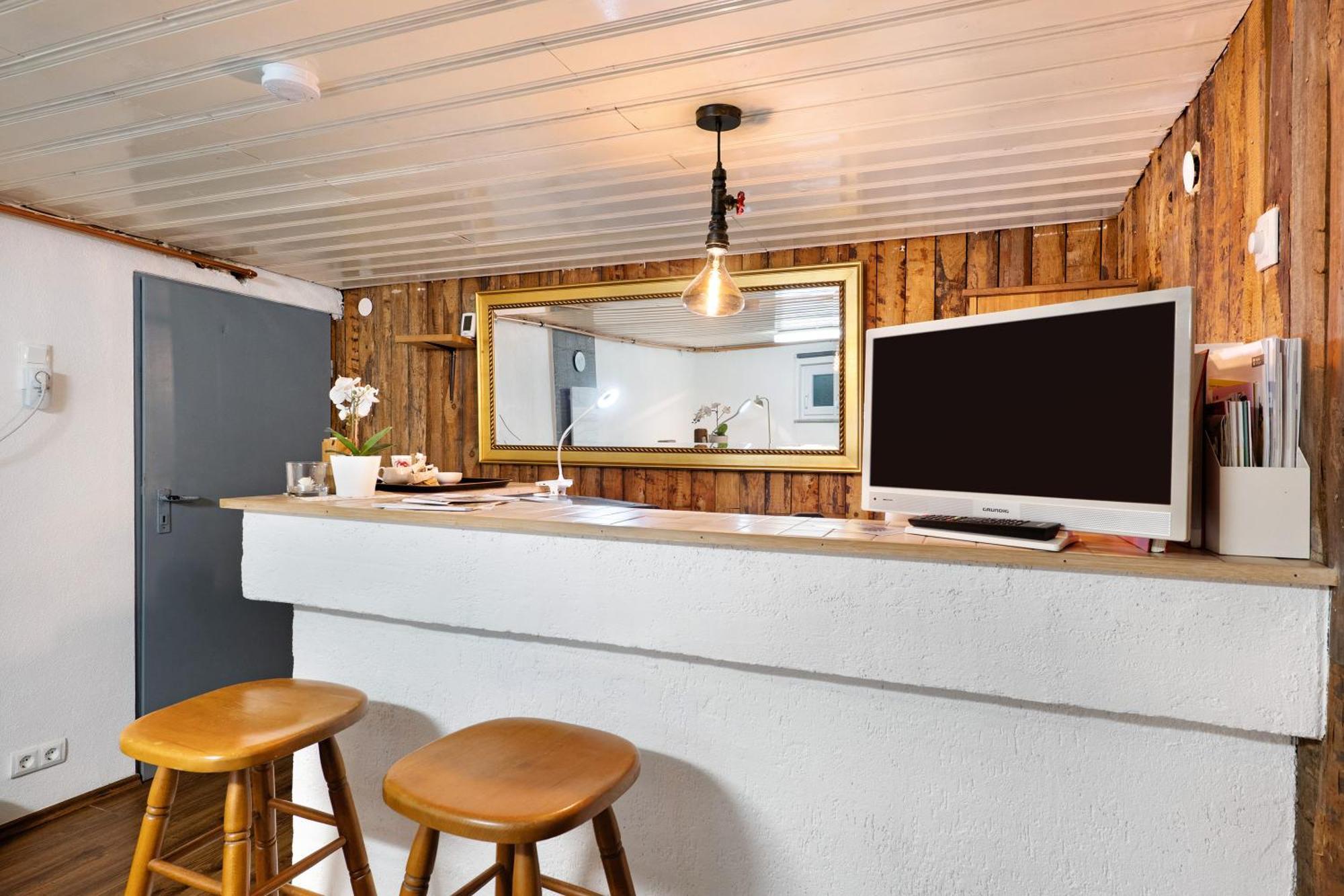 Mundelsheim Sleep And Go B&B 외부 사진